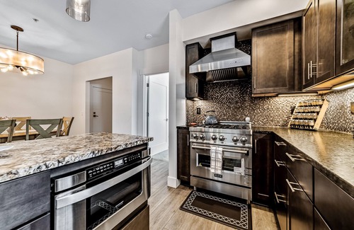 Gold Beach Apartment | Sunny apt with fireplace, partial water views, washer/dryer, grill & AC