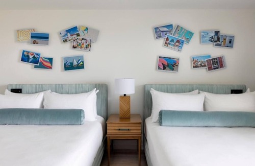 South Yarmouth Hotel | Sunny Beachfront Room w/Pool View:Family Fun w/Pool & Scenic Afternoon Stroll