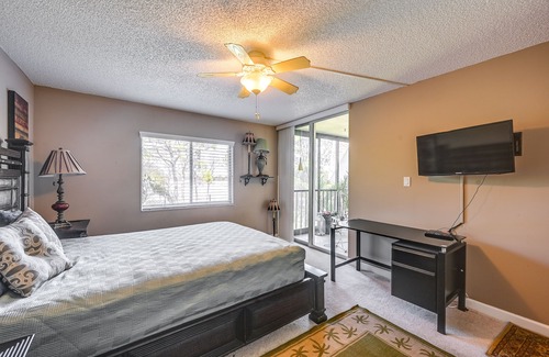 Bonita Springs Condo | Sunny Bonita Springs Condo w/ Balcony - Near Golf!