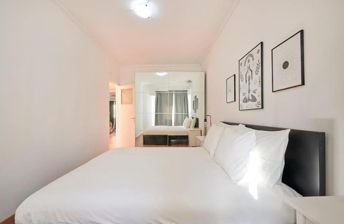 Amadora Apartment | Sunny Brand New Cozy Apartment