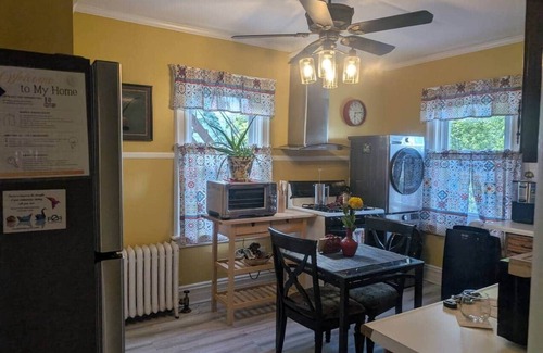 Montclair Apartment | Sunny & Comfortable: Walk To Shop, Eat & NYC Train