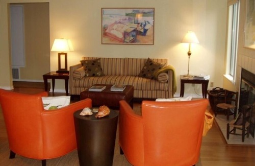 Aptos Condo | Sunny Condo- Pool&Spa, Capitola Village near! New Bath Remodeled Kitchen 2023!