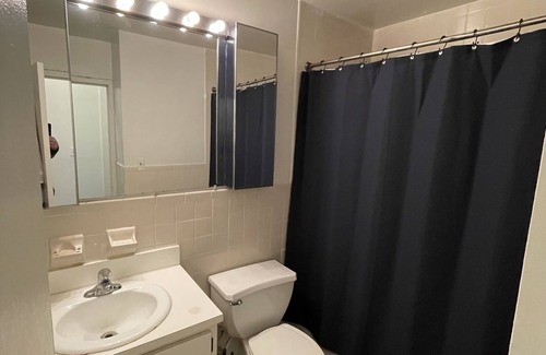 Tudor City Apartment | Sunny Corner Unit Studio Apartment in Midtown East