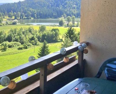 Sankt Urban Apartment | Sunny&Cozy - Maisonette Apartment in See Nähe