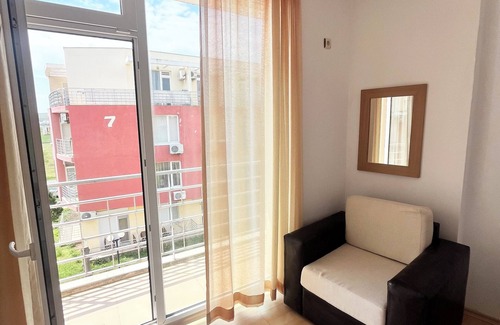 Burgas Apartment | Sunny Day 5 apartment