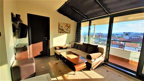 Sandanski Apartment | Sunny Days - Park Apartment
