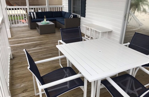 Hutchinson Island South House | Sunny Daze Cottage - 2136 Nettles