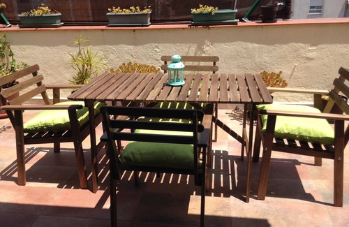 L'Hospitalet de Llobregat Condo | Sunny and quiet penthouse with large terrace. WIFI.