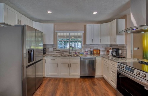 Seminole Apartment | Sunny Escape-Heated Pool