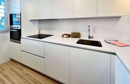 Motril Apartment | Sunny Escape in Playa Motril