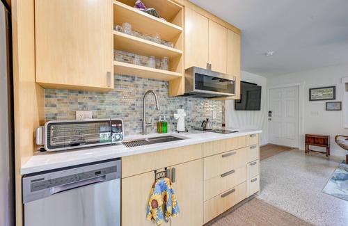 Central Naples House | Sunny Florida Escape w/Patio, Grill & Fire Pit!