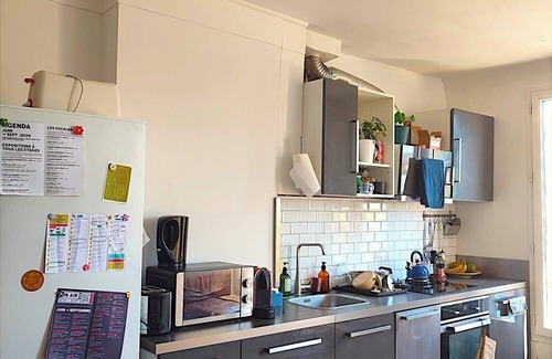 1st Arrondissement Apartment | Sunny, fully-equipped apartment with balcony in central Marseille.