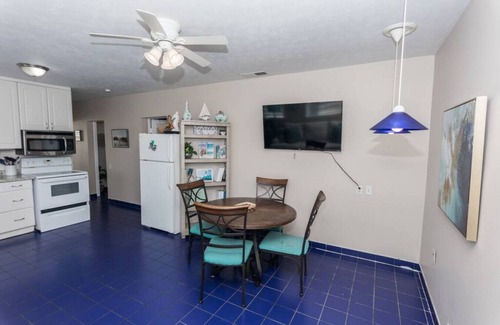 Panama City Apartment | Sunny Fun family house