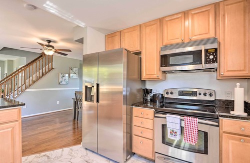 Point Pleasant House | Sunny Glen Burnie Home - On-Site Water Access