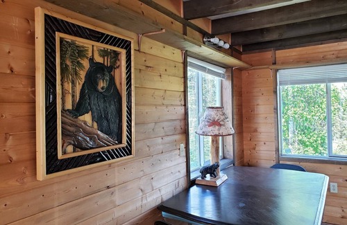 Fairbanks House | Sunny Goldstream Cabin - Pet Friendly