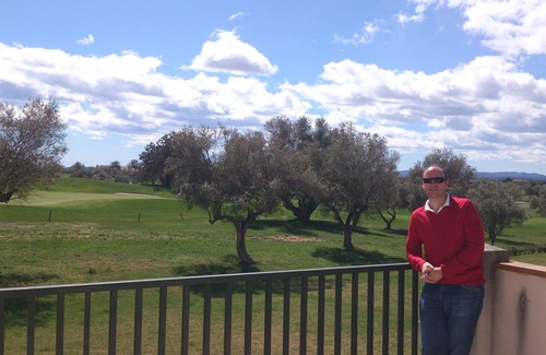 San Jorge Apartment | Sunny Golf Apartment in the Coast