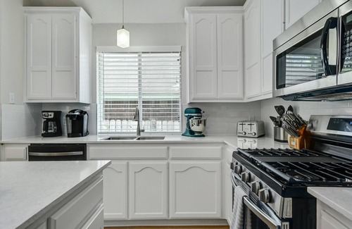 Wells Branch House | Sunny Haven: Open Concept Living w/Games Galore!