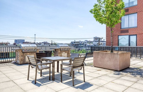 Hoboken Apartment | Sunny Hoboken 1BR w/DM, Gym & Sundeck, nr PATH, by Blueground