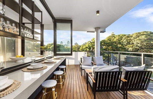 Waterloo Apartment | Sunny Inner City Luxury With Park Views