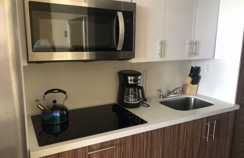 Sunny Isles Beach Resort | Sunny Island Studio at the RESORT front of the Beach