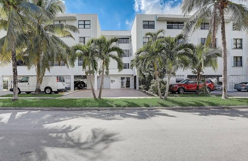 Aventura Condo | Sunny Isle, "Eastern Shores" North Miami Beach Paradise.