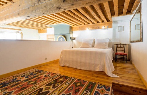 Old Lyon Apartment | Sunny loft in the heart of Vieux Lyon