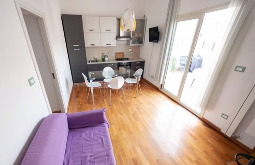 Castellammare Apartment | Sunny loft with terrace and aircon in the city centre