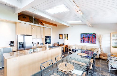 Gearhart Condo | Sunny Oceanfront Condo w/Great Views & Amazing Beach Access