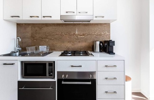 Heidelberg Apartment | Sunny Place at Heidelberg close to Austin Hospital