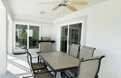 Broadmoor House | Sunny Pool Villa – Bikes, Beaches & Golf