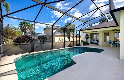 Bridgewater Crossing House | Sunny Pool with Lake View - Game Room - Nr Disney
