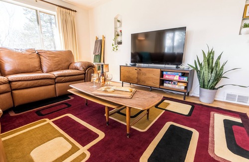Eiber House | Sunny, quiet house - easy access to downtown, Red Rocks, and mountains.