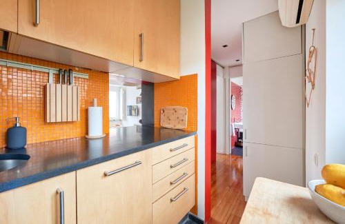 Alvalade Apartment | Sunny Renovated Apt With AC, By TimeCooler