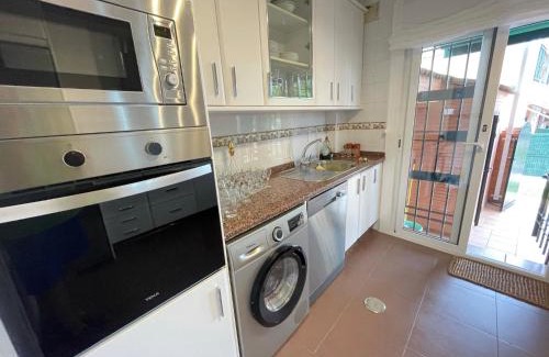 Montequinto House | Sunny SemiDetached private house 10min from City center