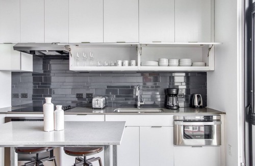 Shaw Apartment | Sunny Shaw 1BR w/Gym, W/D & Doorman, near Metro & Bars, by Blueground