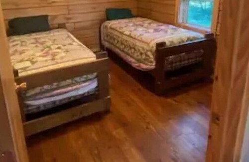 Ipava Cabin | Sunny Slope Cabinn