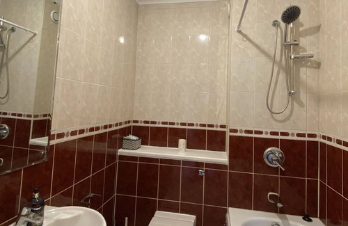Brondesbury Apartment | Sunny & Spacious 2bed 2bath central location