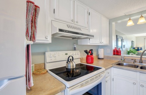 Saint Helena Island Condo | Sunny Spot…Best Views