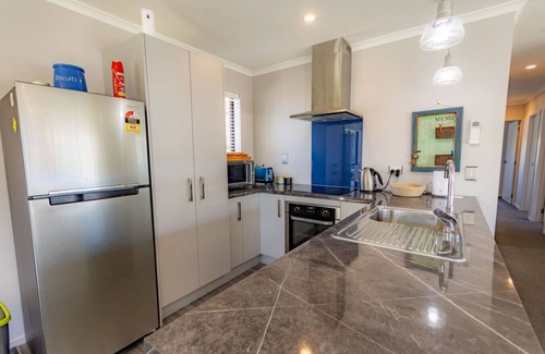 Twizel House | Sunny Stay - new & cosy