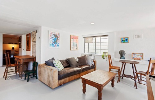 Bronte House | Sunny, Stylish, & Relaxed Coastal House
