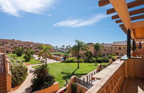 El Faro Apartment | Sunny Terrace Getaway by Alfresco Stays