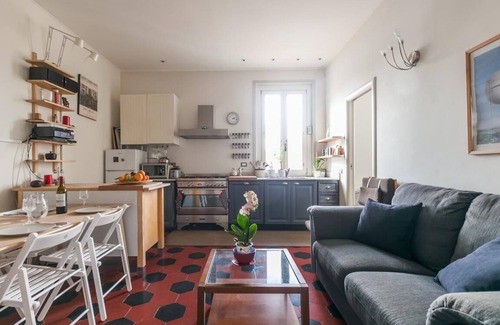 Testaccio Apartment | Sunny Testaccio Beautiful apartment