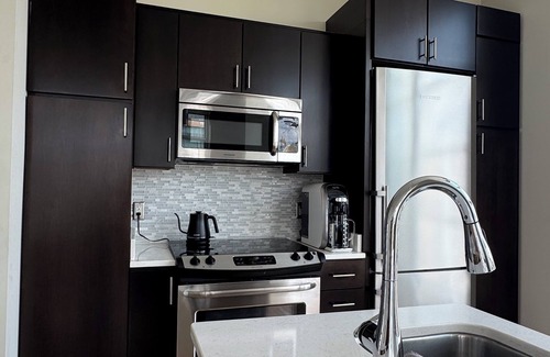 Cardozo Apartment | Sunny U Street + Balcony & Views