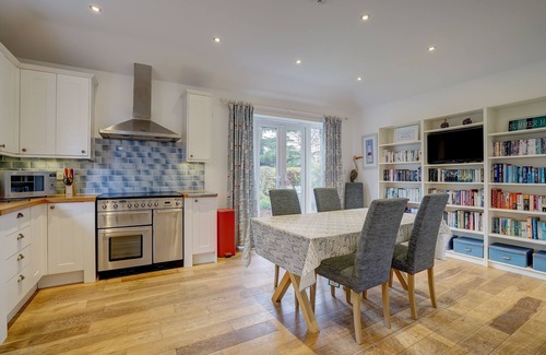 Winterton-on-Sea Apartment | Sunny View | Winterton Cottages