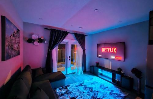 Calgary Apartment | Sunny Walk-out Unit, Free HiSpeed Wi-Fi and Parking, Near Grocery