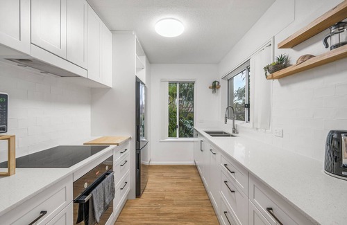 Port Macquarie Apartment | Sunnyside by the Bay - 2 Bedroom unit in security complex with Pool