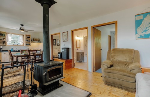 Birch Plain Cabin | Sunnyside Cabin, 2 Bedroom