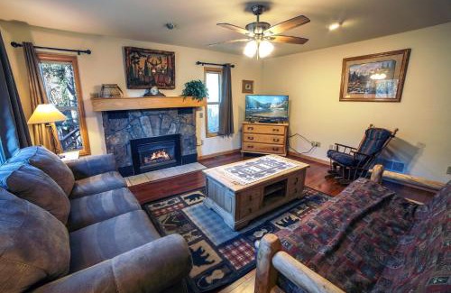 Estes Park House | Sunnyside Knoll- 6 cabin