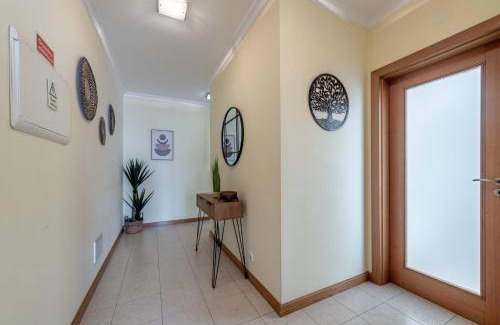 Praia da Rocha Apartment | Sunnyside Suite-Portimão (Great beaches & Nearby Golfing)