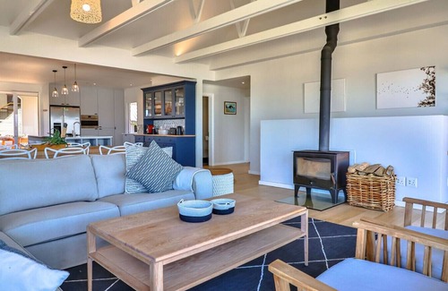 Onrus House | Sunridge Aan Zee | Luxury Beach Villa, Onrus Beach